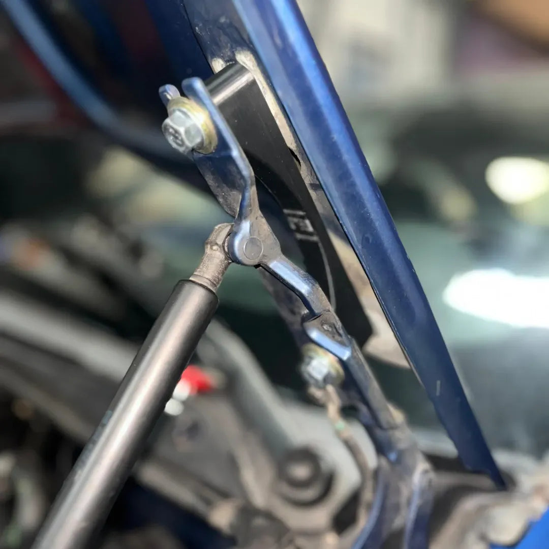 Elevadores de capo BMW E46